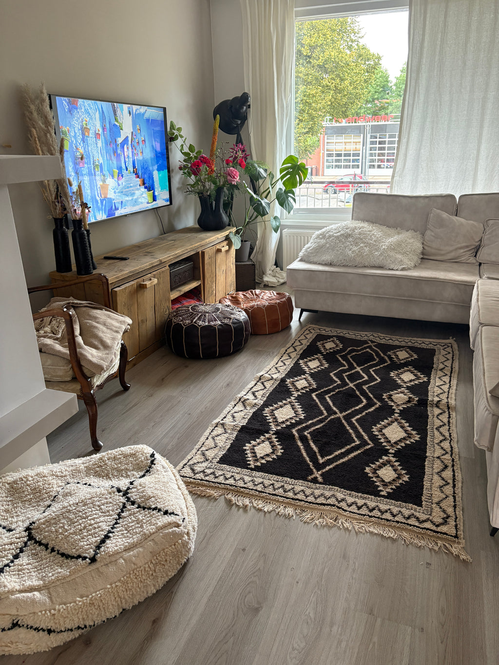 The Soul of the Atlas – Handwoven Wool Rug (190x113 cm)