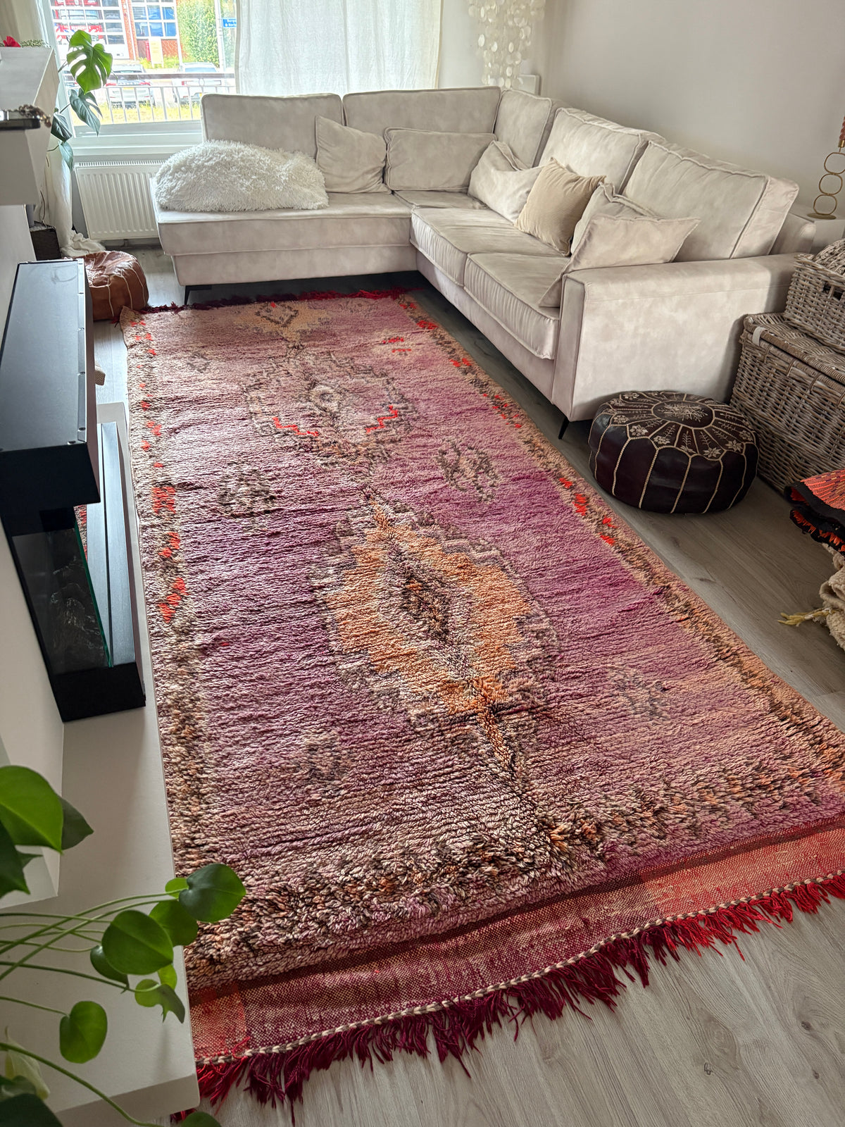 Vintage Moroccan Boujad Rug – Handwoven Berber Wool Carpet 375-150