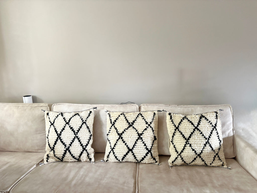 Moroccan Beni Ourain Style Pillow Cover – Handmade Boho Decorative Cush