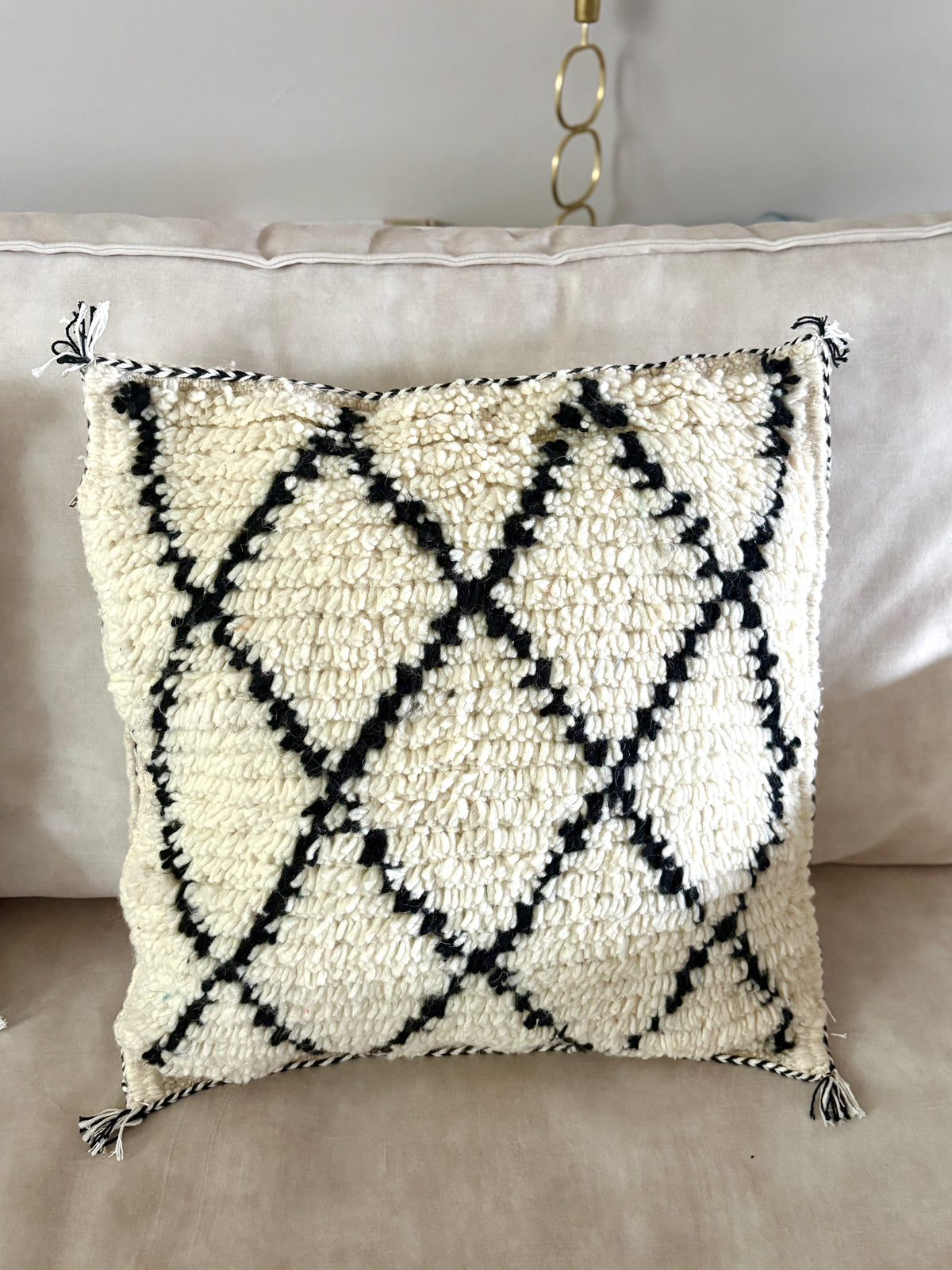 Moroccan Beni Ourain Style Pillow Cover – Handmade Boho Decorative Cush
