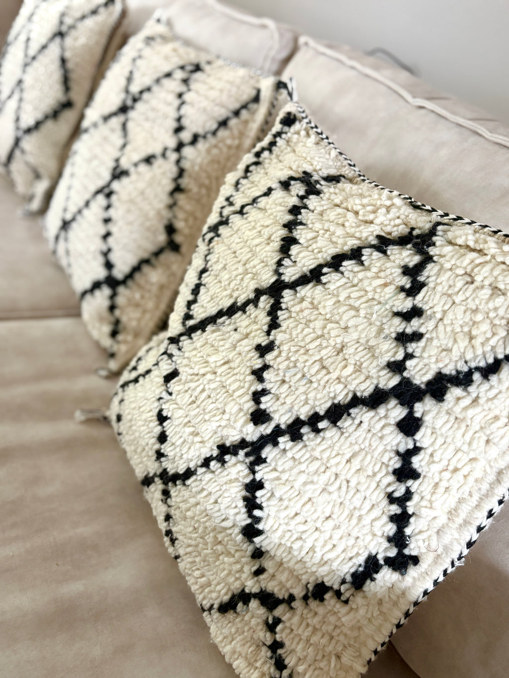 Moroccan Beni Ourain Style Pillow Cover – Handmade Boho Decorative Cush